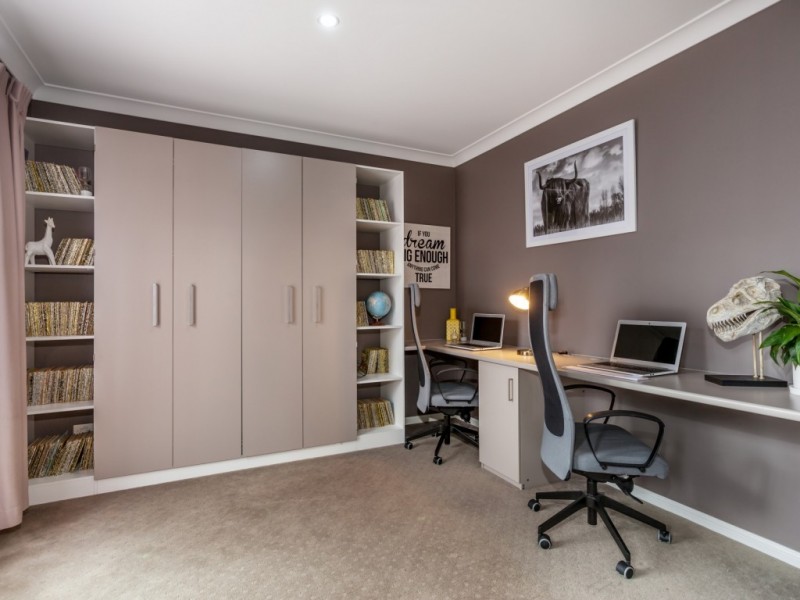 8 Diamantina Drive, Glenvale QLD 4350