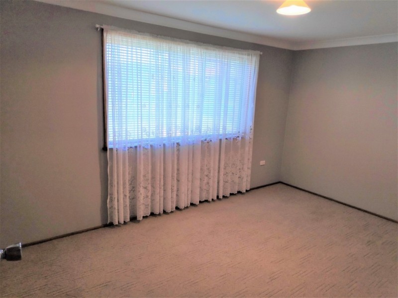 57 Devonshire Crescent, Oak Flats NSW 2529