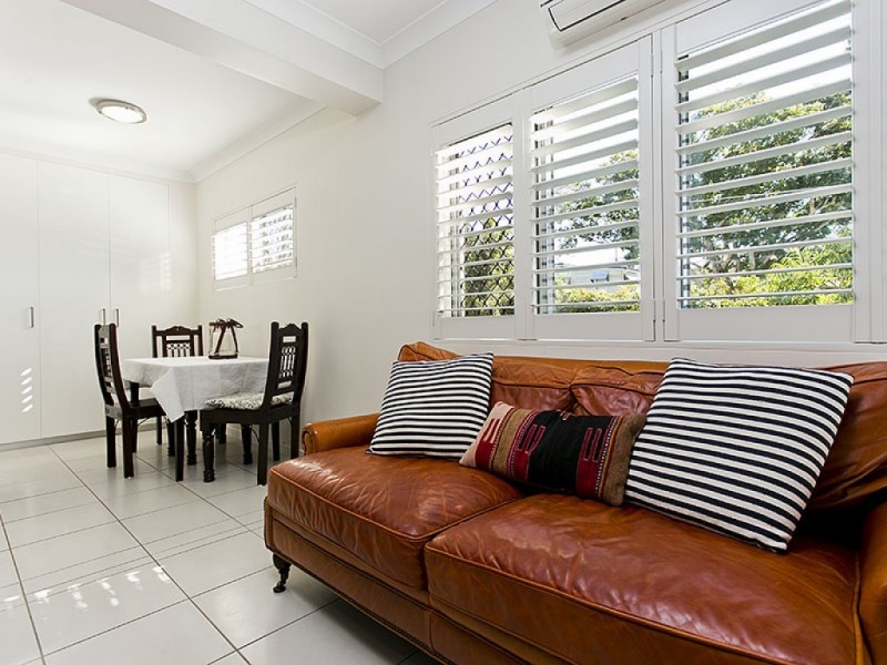 2/57 Lamont Road, Wilston QLD 4051