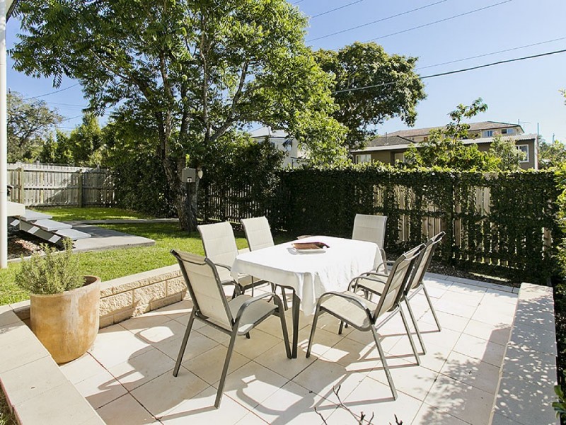 2/57 Lamont Road, Wilston QLD 4051