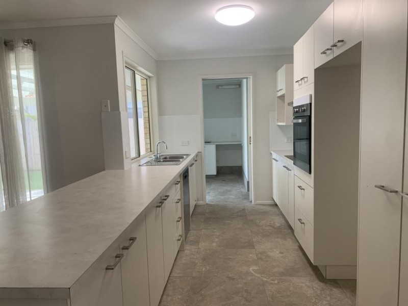 54 Lake Entrance Boulevard, Noosaville QLD 4566