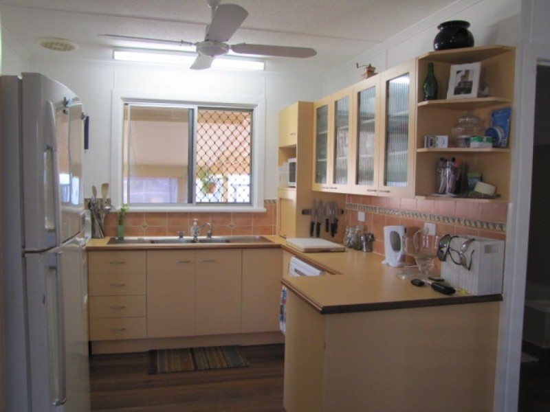 18 Theodore Street, Svensson Heights QLD 4670