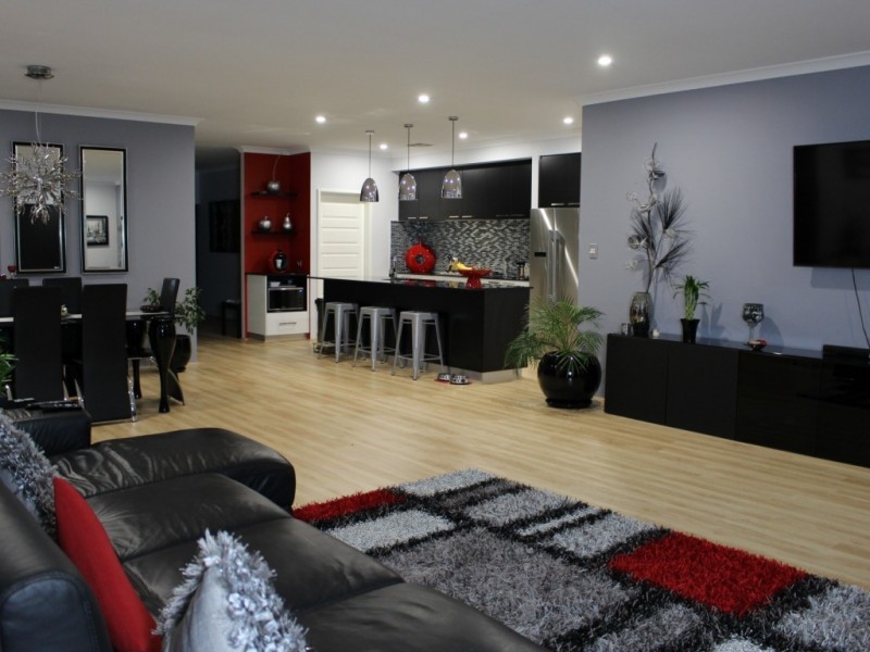 5 Worcester Bend, Piara Waters WA 6112