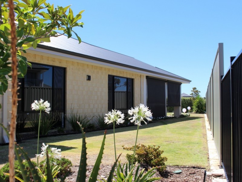 5 Worcester Bend, Piara Waters WA 6112