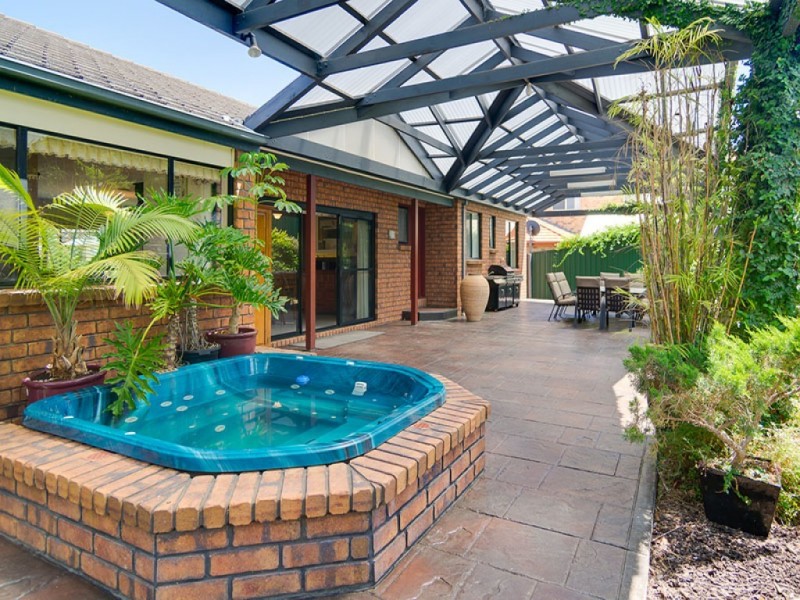 18 Shammall Court, Greenwith SA 5125