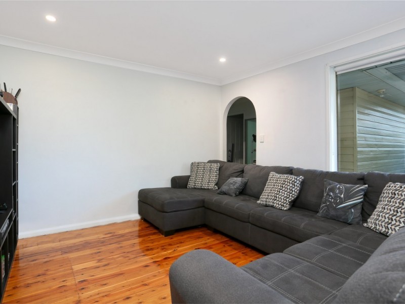 8/8A Edwin St, Colyton NSW 2760