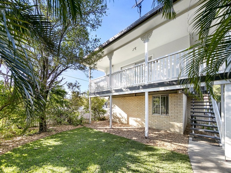 1A Centaur Street, Redcliffe QLD 4020