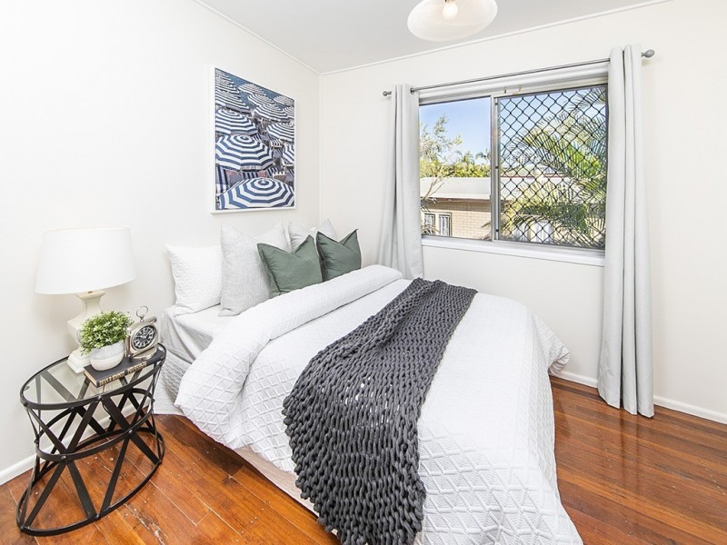 1A Centaur Street, Redcliffe QLD 4020