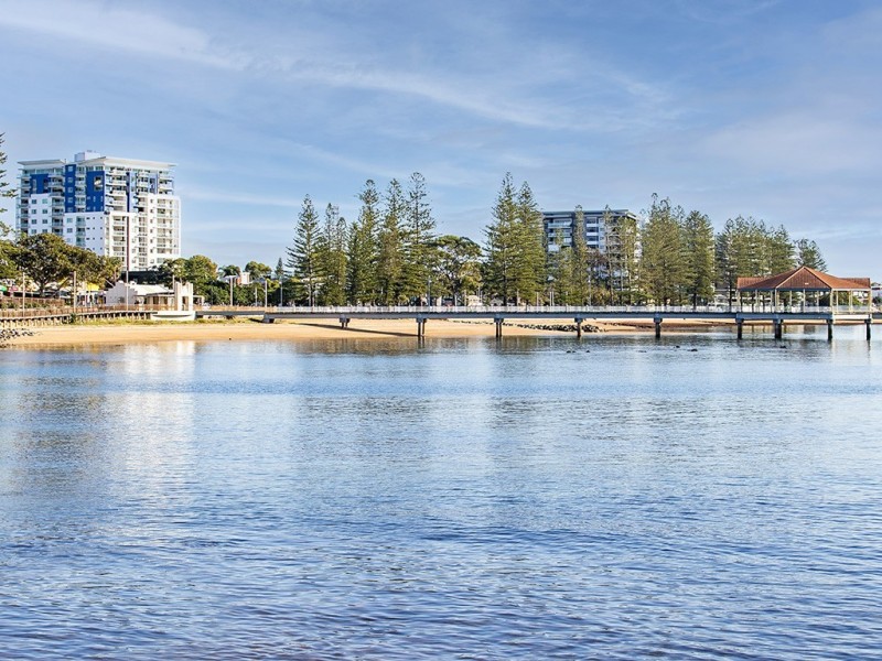 1A Centaur Street, Redcliffe QLD 4020