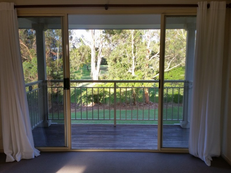 8146 Magnolia Drive West, Hope Island QLD 4212