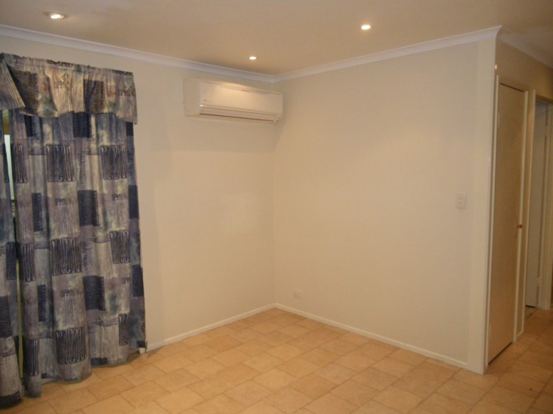 4 Purnell Street, Kallangur QLD 4503