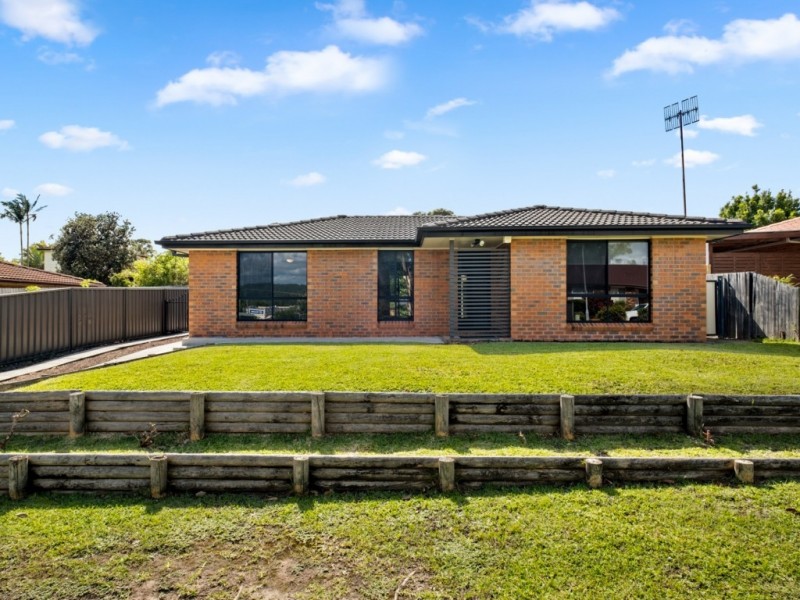 10 Premier Way, Bateau Bay NSW 2261