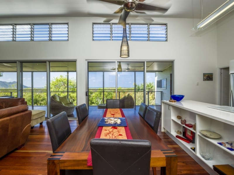 28 Wallaby Way, Horseshoe Bay QLD 4819