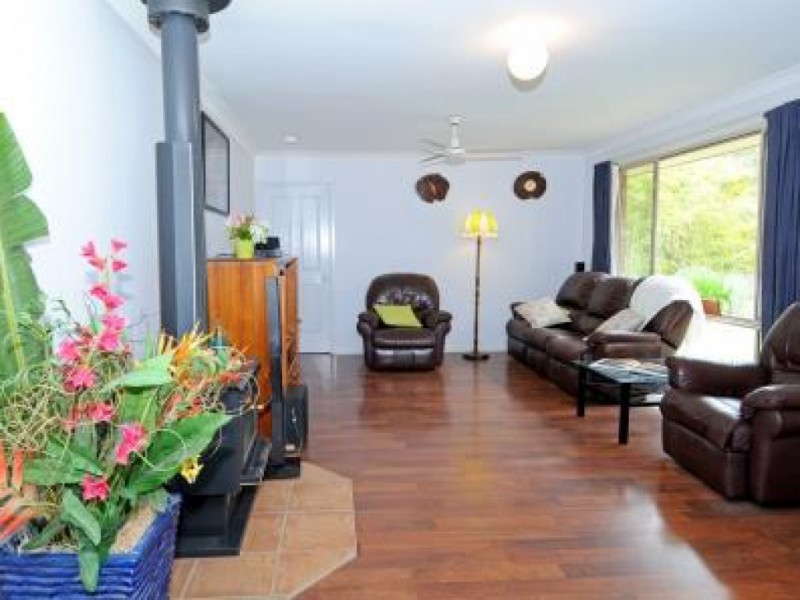 312 Long Point Drive, Lake Cathie NSW 2445