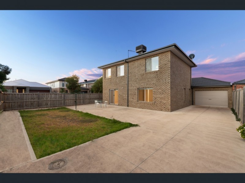 2 Clarion Avenue, Williams Landing VIC 3027