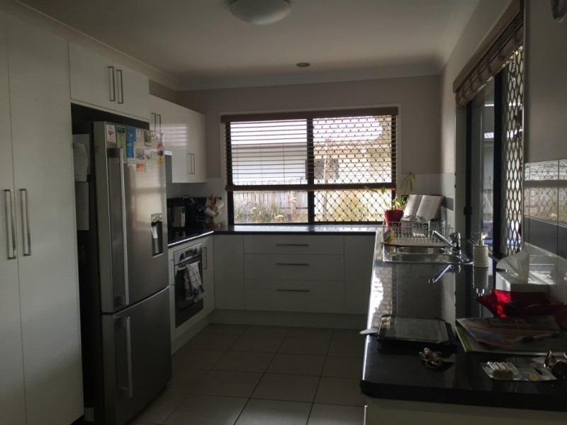 3 Rowley Place, Burdell QLD 4818