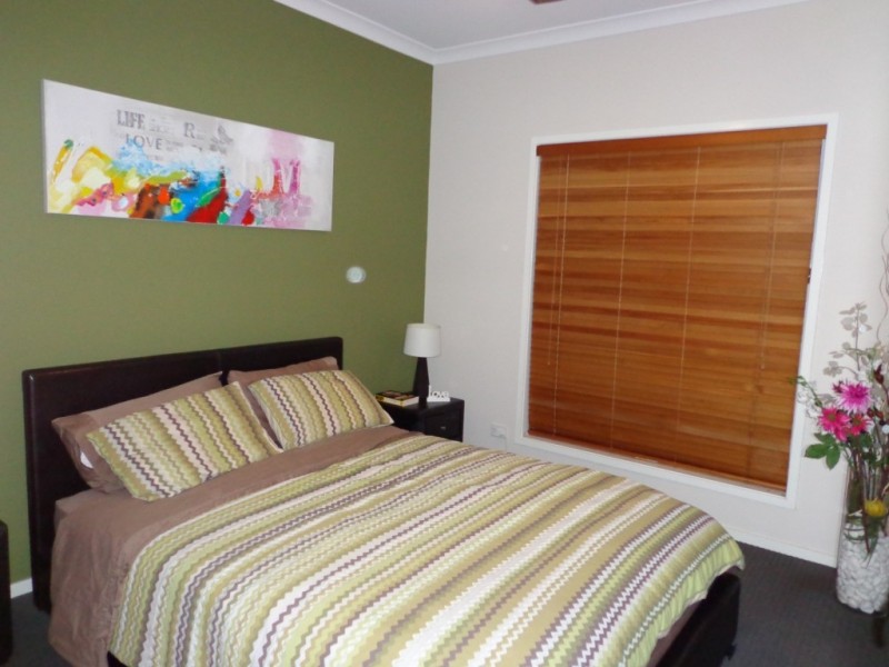 22 Langham Crescent, North Lakes QLD 4509