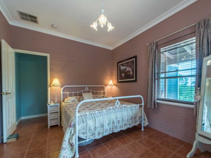 38 Lukin Road, Clackline WA 6564