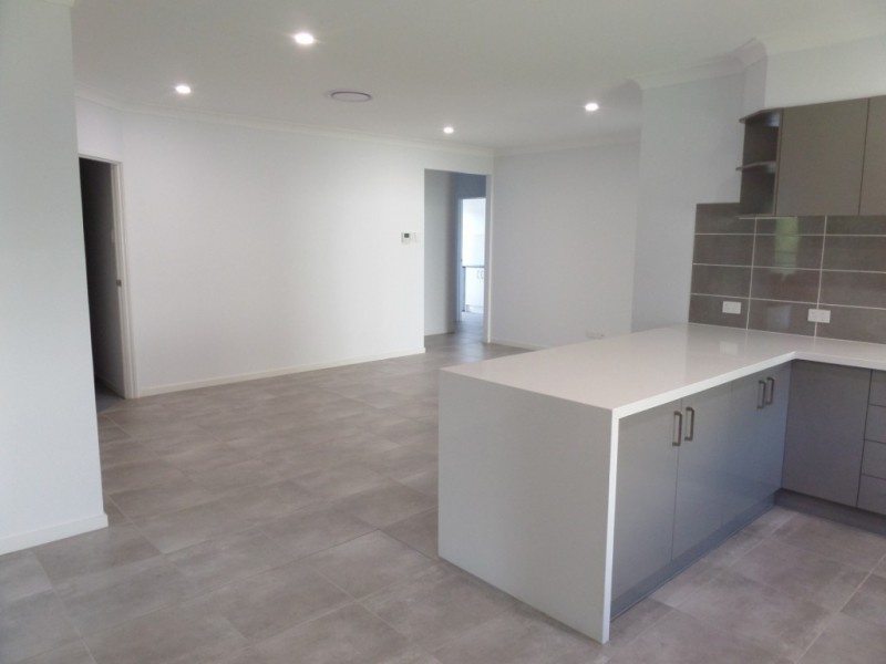 6 Tarong Avenue, North Lakes QLD 4509