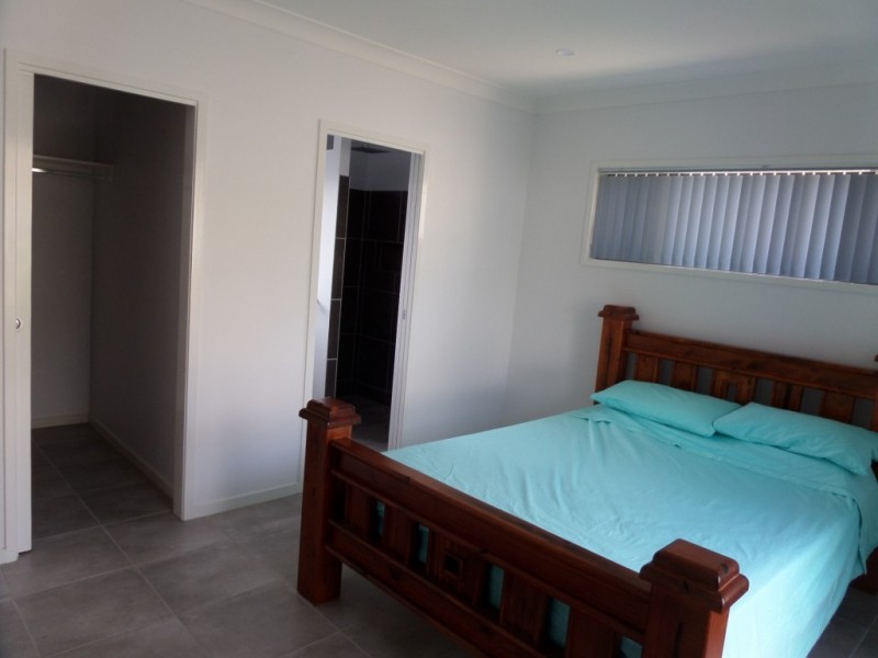 6 Tarong Avenue, North Lakes QLD 4509