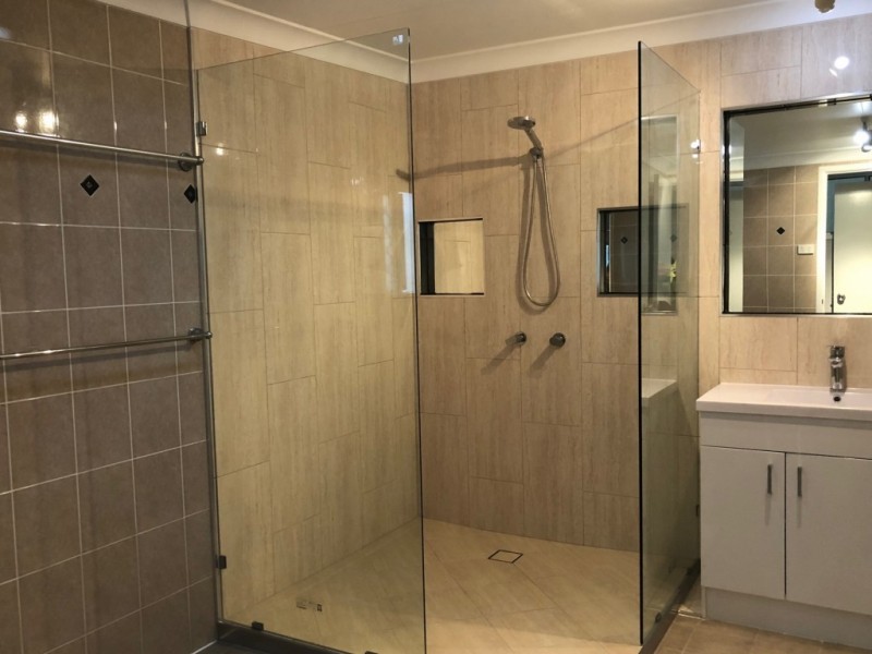 36 Schapers Road, Glenella QLD 4740