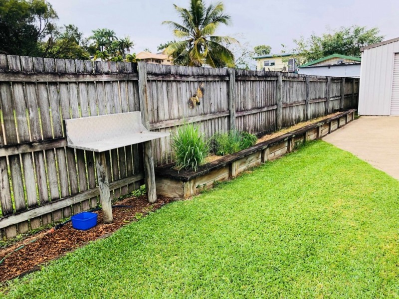 36 Schapers Road, Glenella QLD 4740