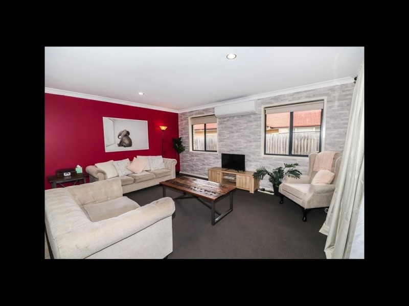 24 Ernestine Circuit, Eagleby QLD 4207