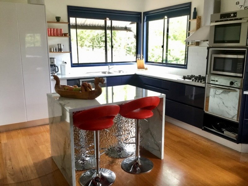 8 Leigha Place, Kureelpa QLD 4560