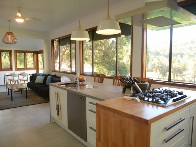 616 Collie River Road, Burekup WA 6227