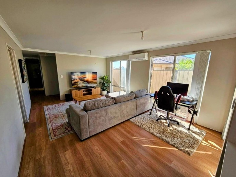 5/23 Frost Bend, Piara Waters WA 6112