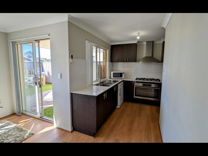 5/23 Frost Bend, Piara Waters WA 6112