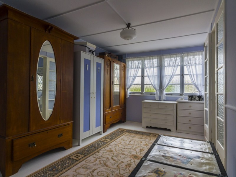 16 Pelham Street, Coorparoo QLD 4151