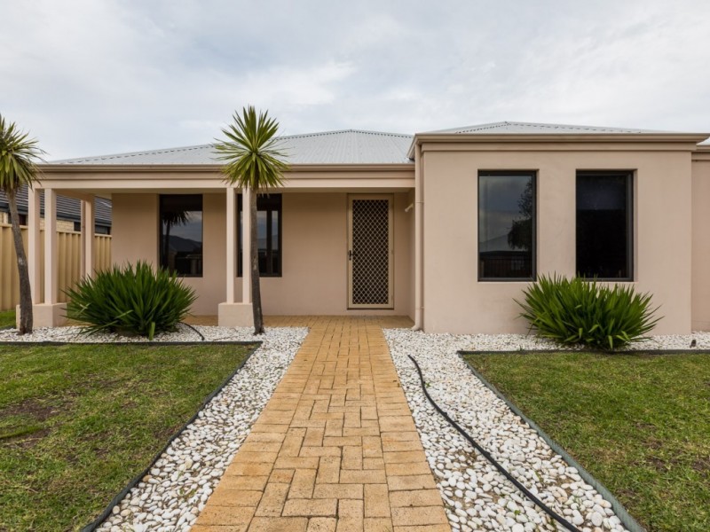 18 Reeves Approach, Dalyellup WA 6230