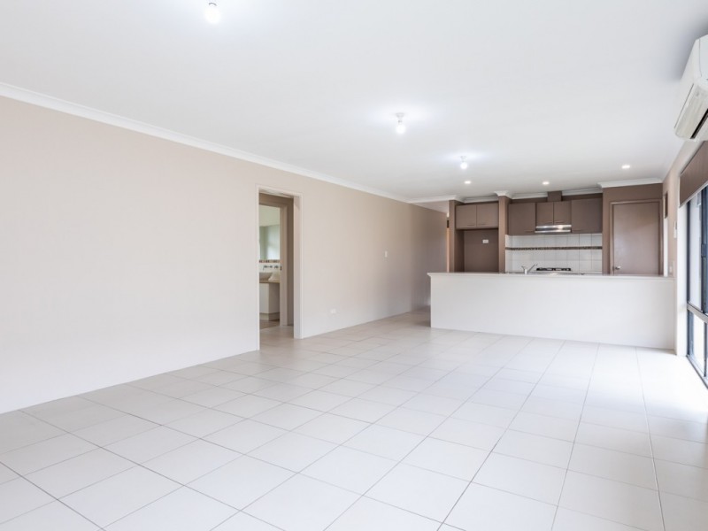 18 Reeves Approach, Dalyellup WA 6230