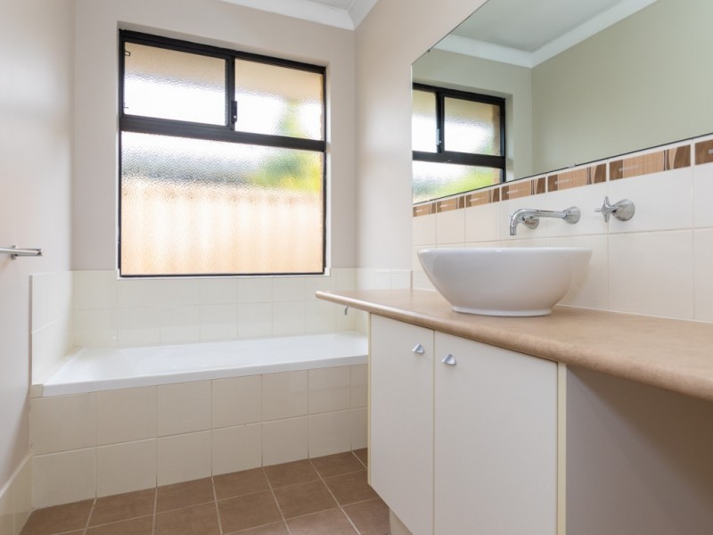 18 Reeves Approach, Dalyellup WA 6230