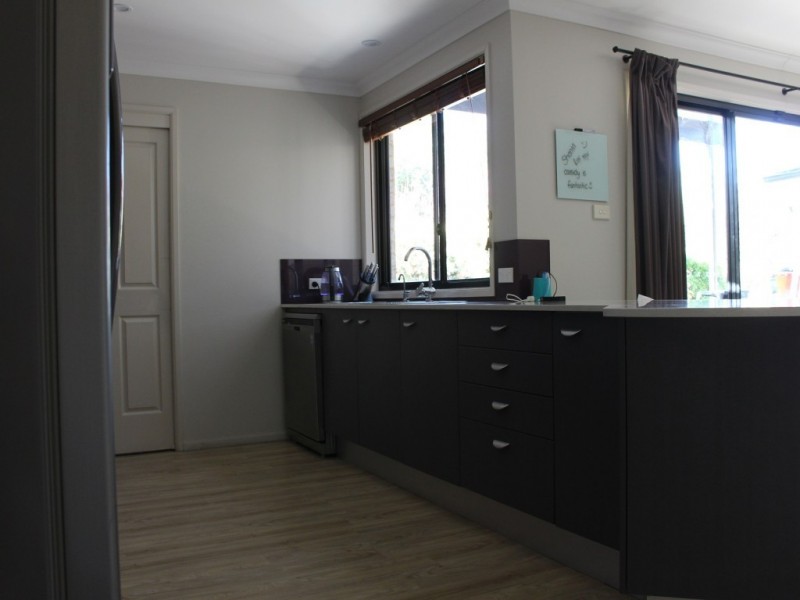 34 Evans Street, Moruya NSW 2537