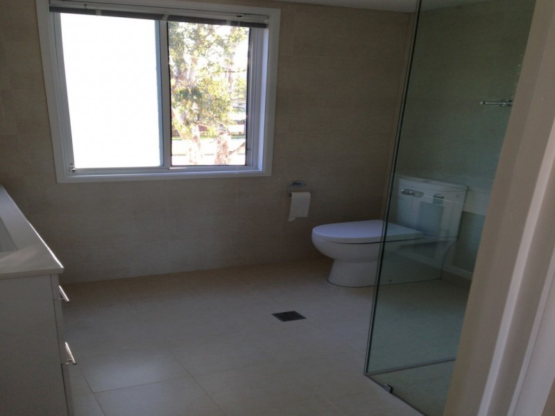 12/2 St Kevins Avenue, Benowa QLD 4217