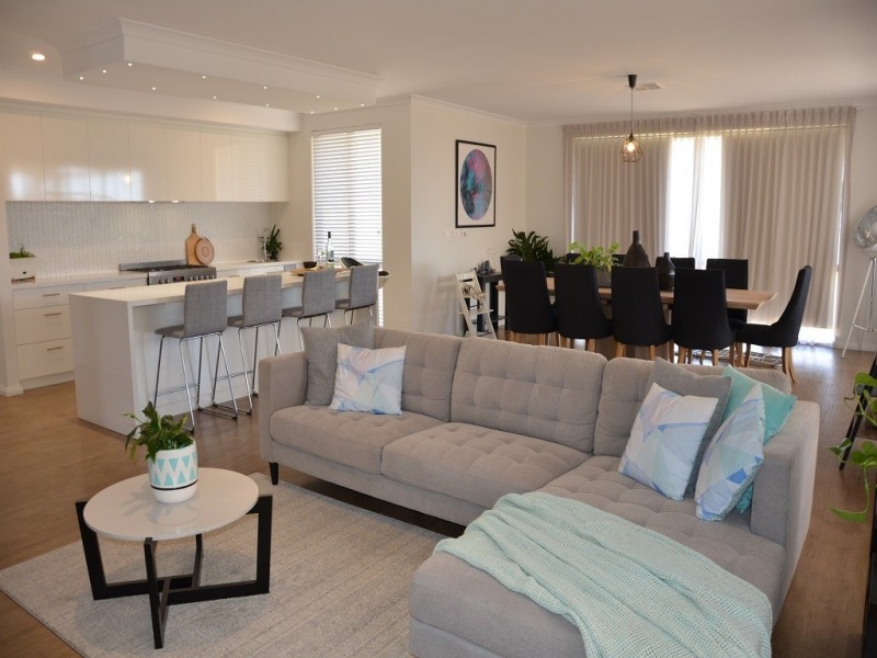 167 Lagoon Drive, Yanchep WA 6035