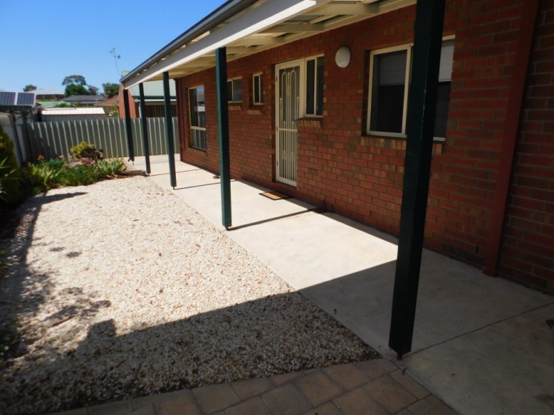 2/75 Symonds Street, Golden Square VIC 3555