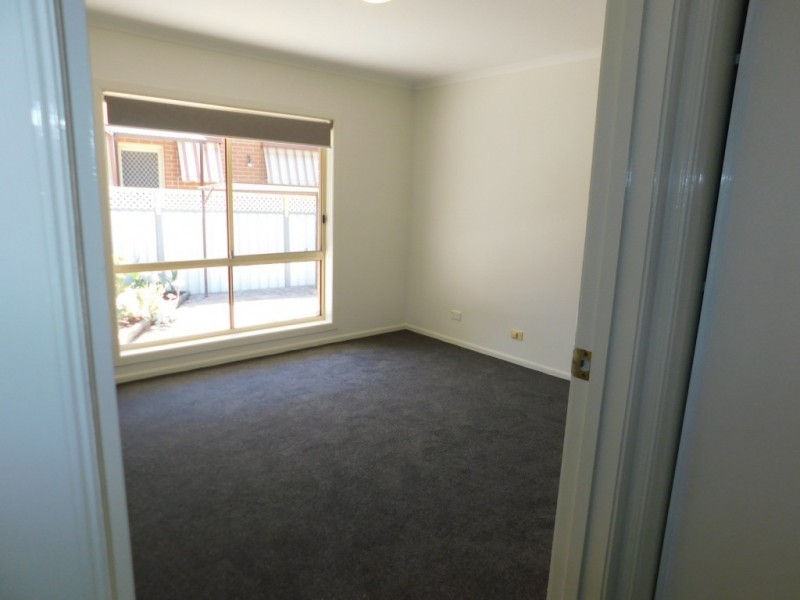 2/75 Symonds Street, Golden Square VIC 3555