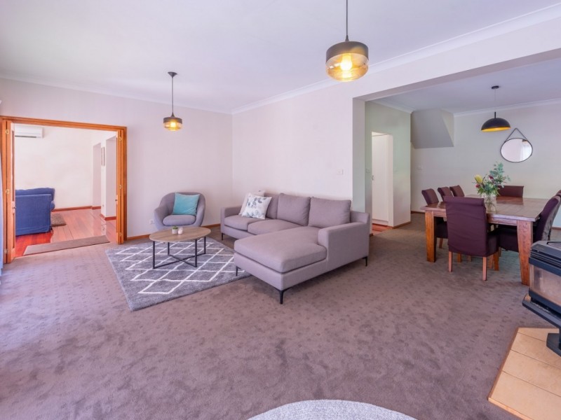 2 Currawong Place, Blaxland NSW 2774