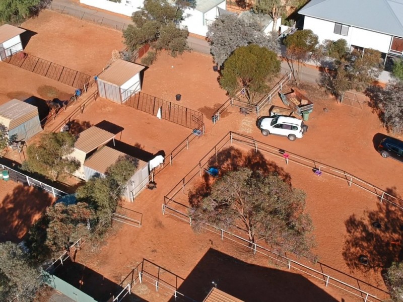 373 Piccadilly Street, West Lamington WA 6430