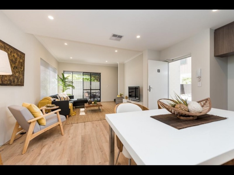 8 Lealt Place, Ardross WA 6153