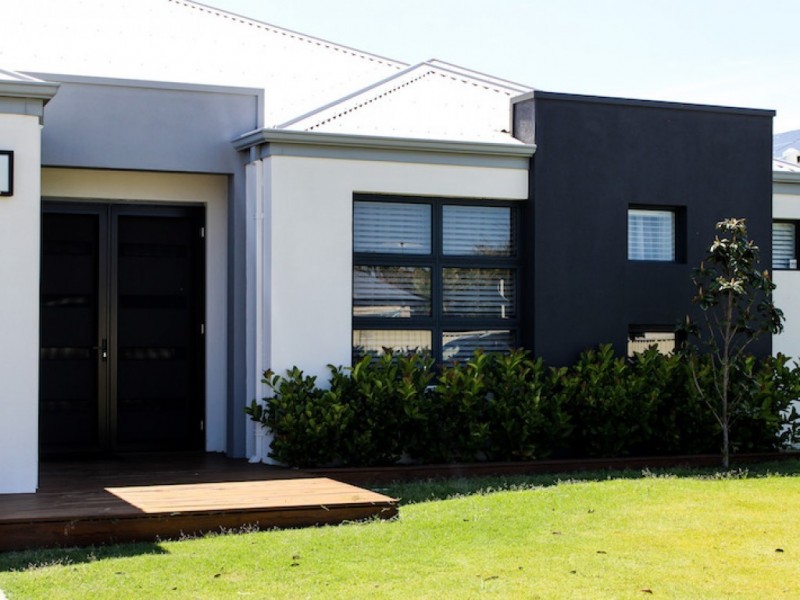 31 Hudson Drive, Dudley Park WA 6210