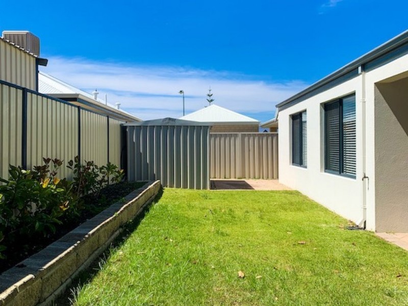 31 Hudson Drive, Dudley Park WA 6210