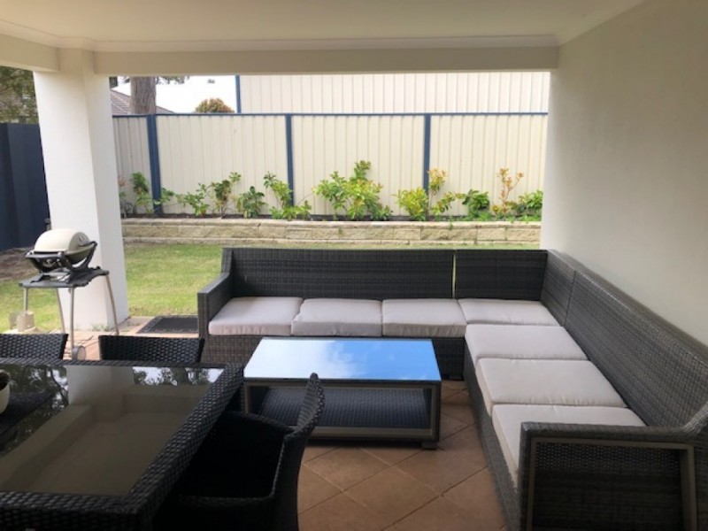 31 Hudson Drive, Dudley Park WA 6210