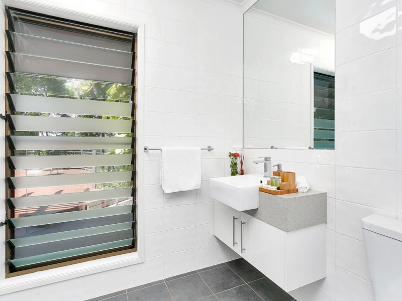 30 Collins Avenue, Edge Hill QLD 4870