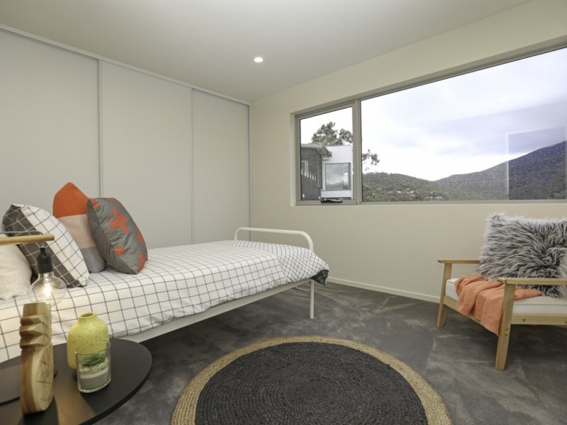 1 / 26 Jeannette Court, Lenah Valley TAS 7008