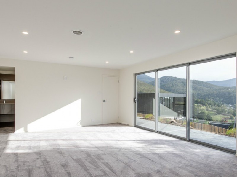 1 / 26 Jeannette Court, Lenah Valley TAS 7008