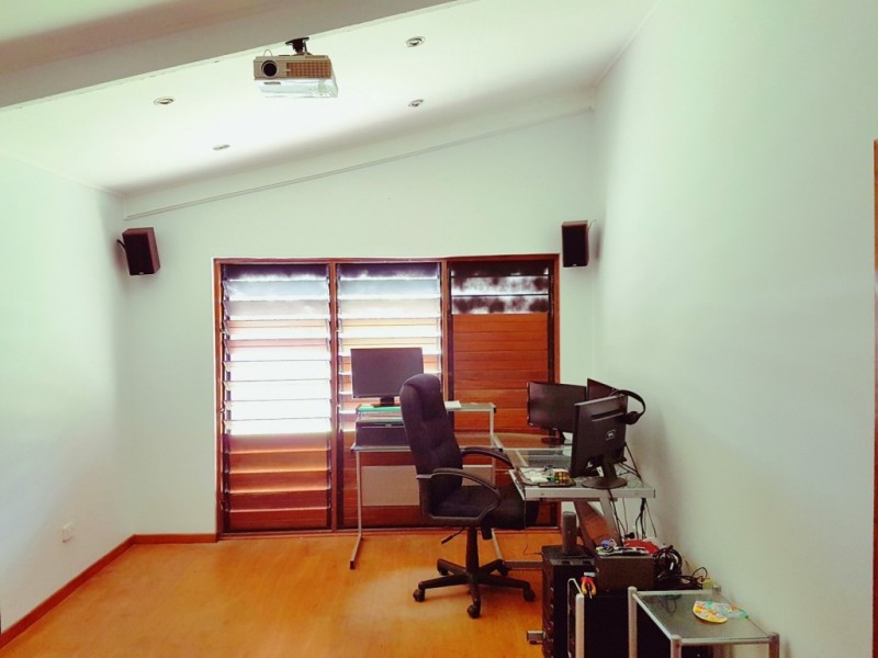 8 Cassava Street, Holloways Beach QLD 4878